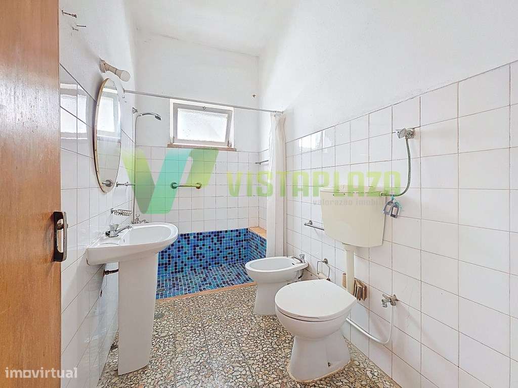 Casa Térrea T2 com Quintal em Ferragudo com Grande Potencial, Para ... - Grande imagem: 5/23