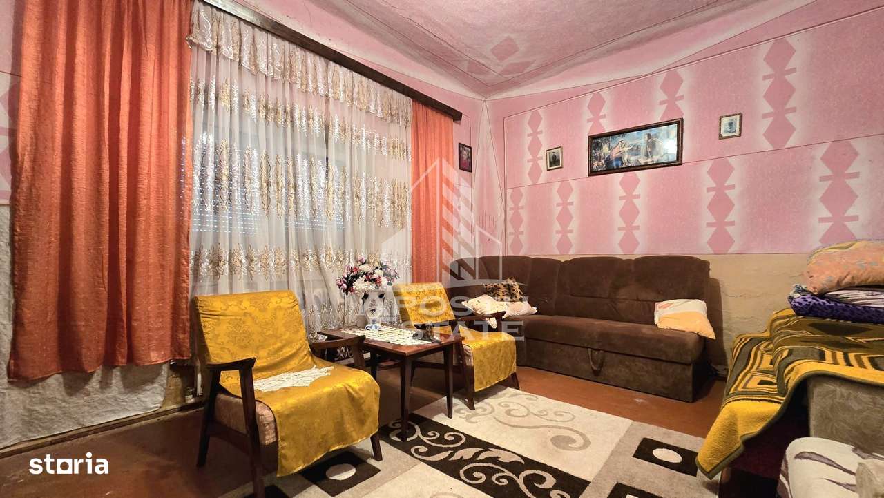 Casa 6 camere, Sandra, Teren 2217 mp - Imagine principală: 4/20