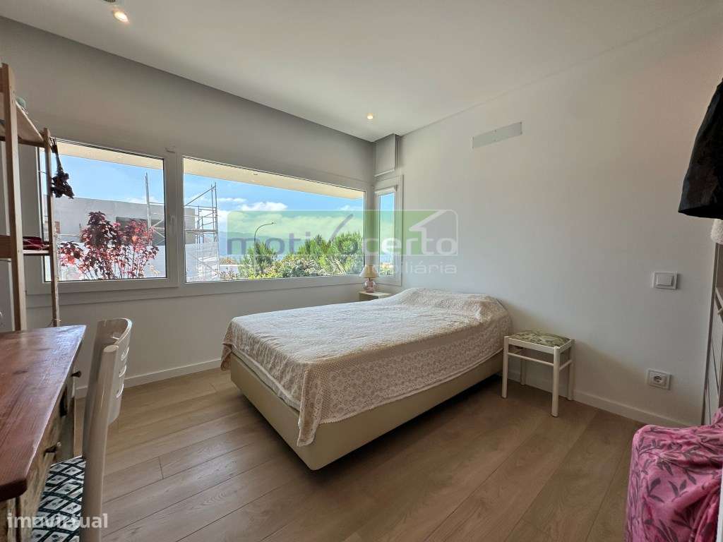 Moradia Isolada T6+1 com Piscina e Vista Única para a Serra de Sint...-19