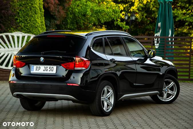 BMW X1 xDrive18d Sport Line - 14