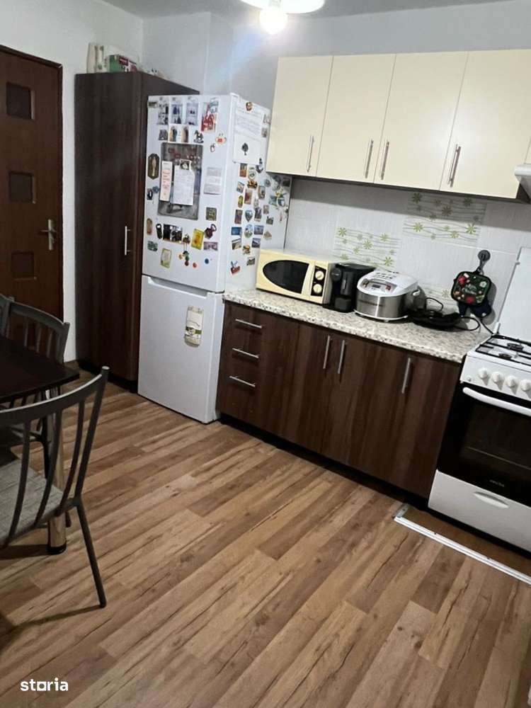 3 camere, 2 băi, 2 balcoane, 71 mp utili, zona Lipovei-3