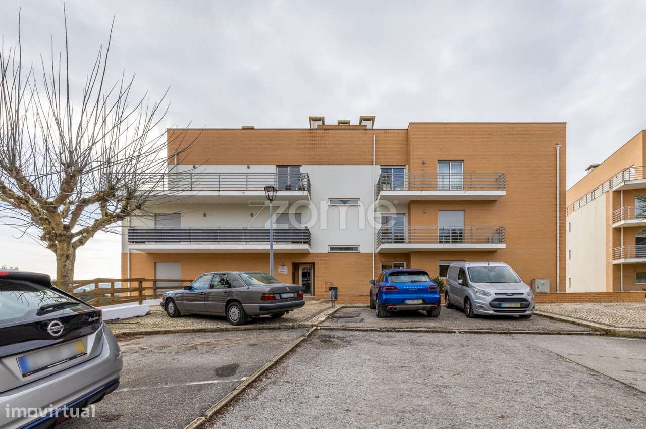 Apartamento T2 no Edifício Eden - Leiria-34