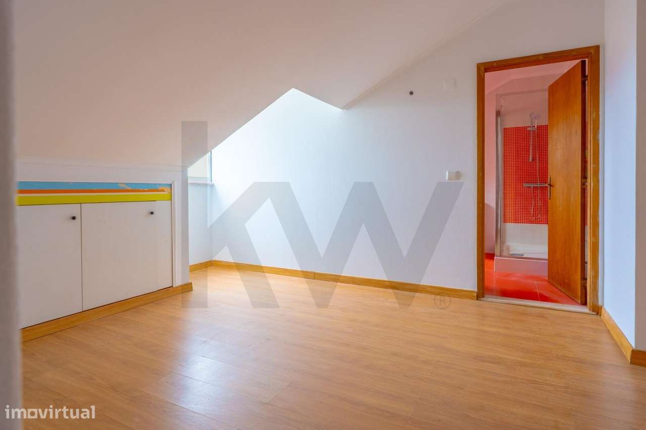 Moradia T3+2 com Piscina, Ginásio, Jardim e Garagem 200 m2-19