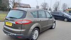 Ford S-Max - 11