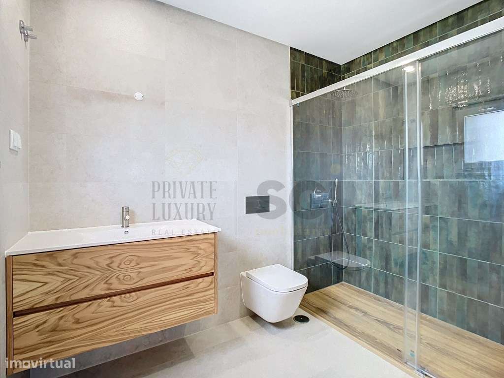 Moradia T4 Térrea Isolada em Azeitão com Piscina e Garagem-26