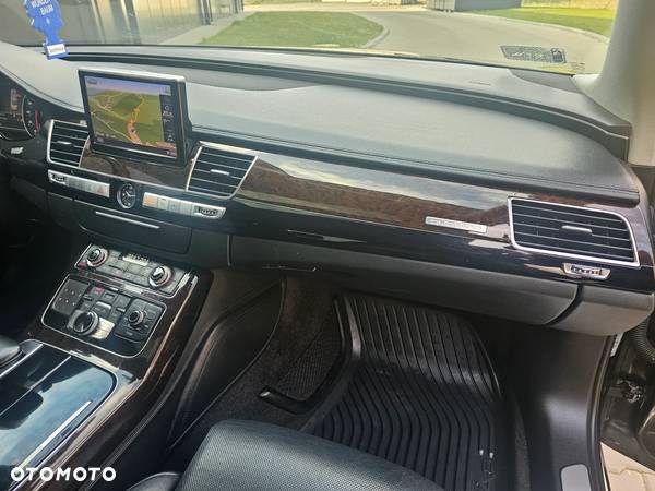 Audi A8 4.2 FSI L Quattro - 8