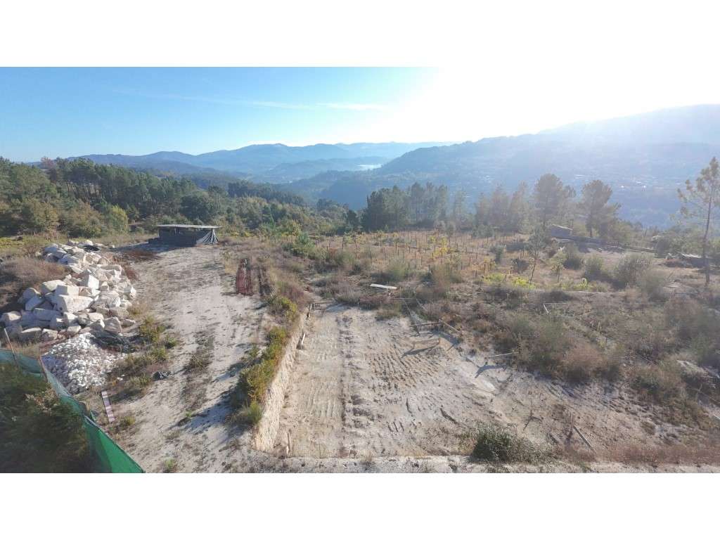 Terreno com Projeto Aprovado Vista Serra da Aboboreira e Marão-37