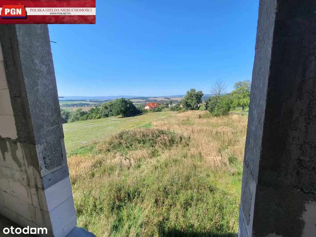 Dom na wzgórzu z panoramicznym widokiem na okolicę-11