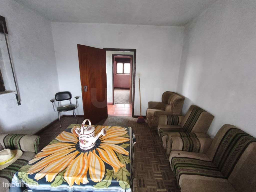 Moradia com vistas para a Serra da Estrela. Fantástica oportunidade!-6