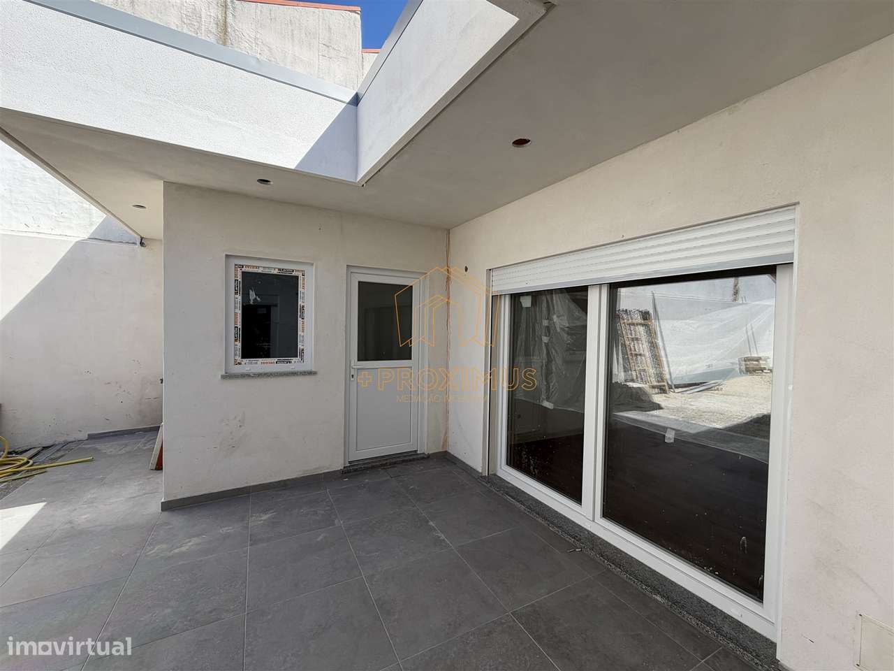 Moradia T3 c/ piscina e garagem - Grande imagem: 5/45