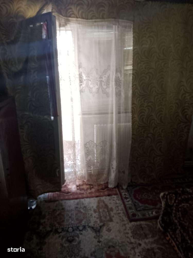 De Vanzare Apartament cu 3 camere zona Progresu-Jandarmerie - Imagine principală: 5/8