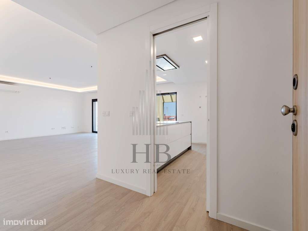 Apartamento T2 com Rooftop Privado, Piscina e Vista Panorâmica-18