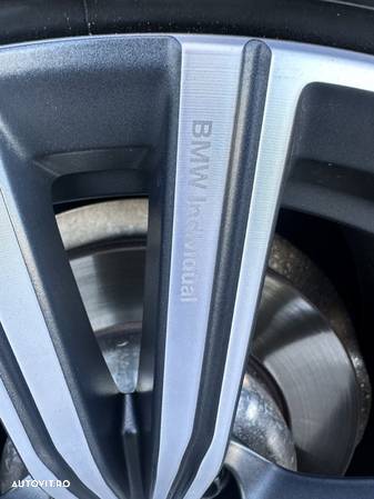 BMW Seria 3 330i xDrive Aut. Luxury Line - 16