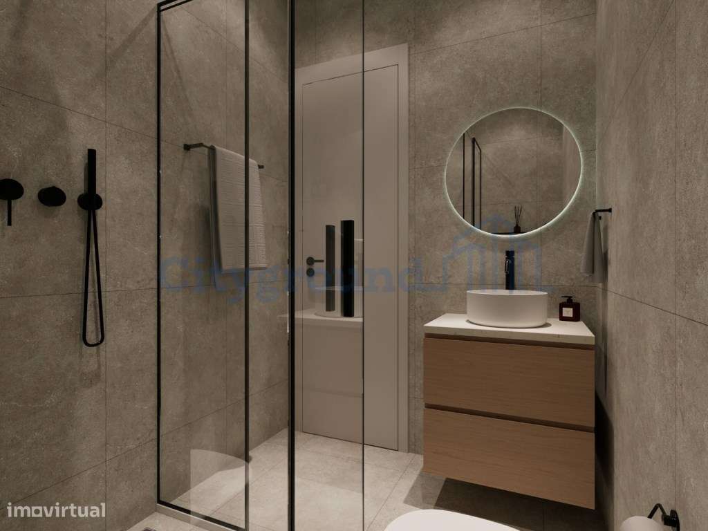 Apartamento T2 com varanda e vista de Rio - totalmente renovado-9