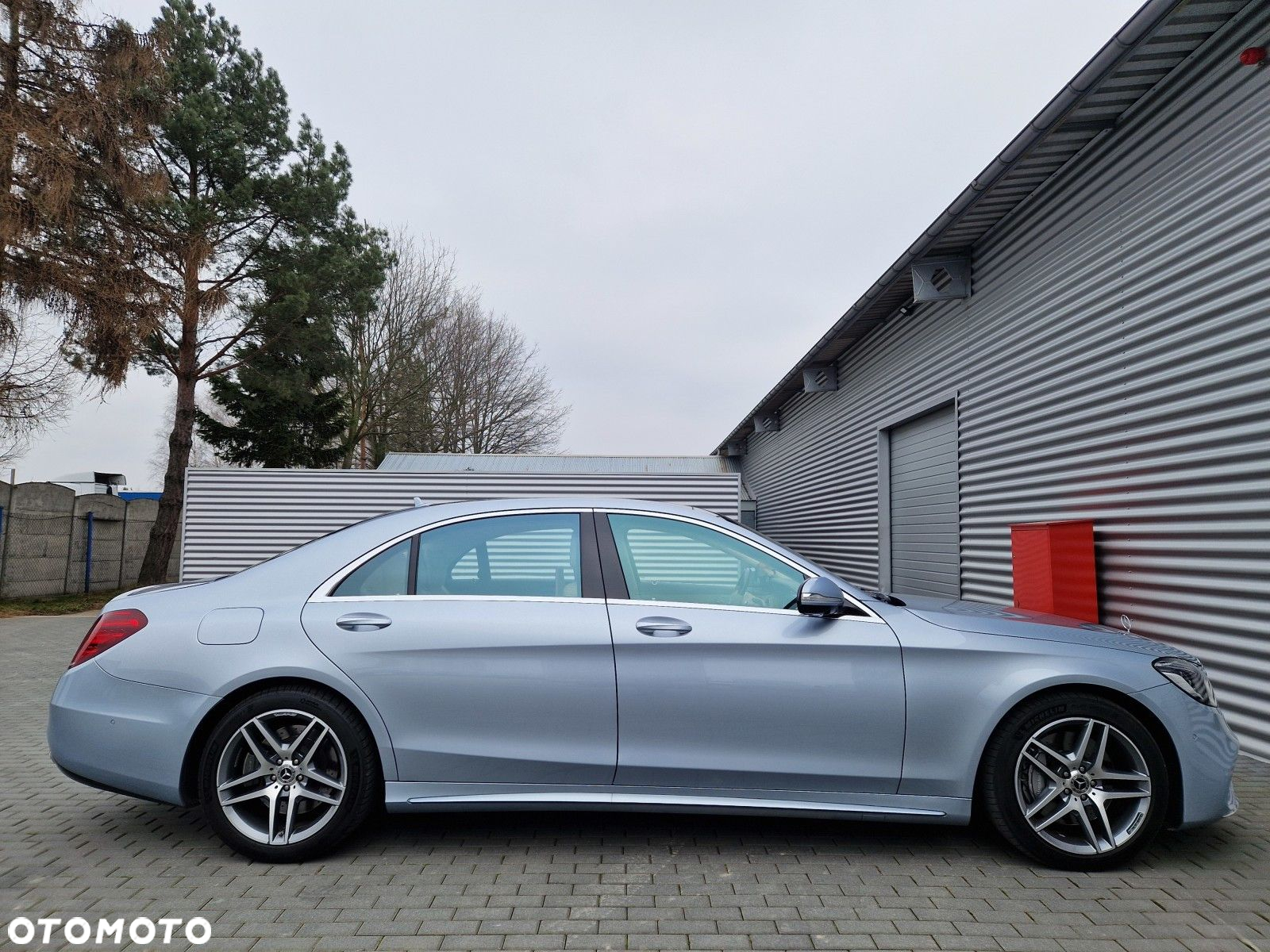 Mercedes-Benz Klasa S 560 4-Matic L 9G-TRONIC - 12