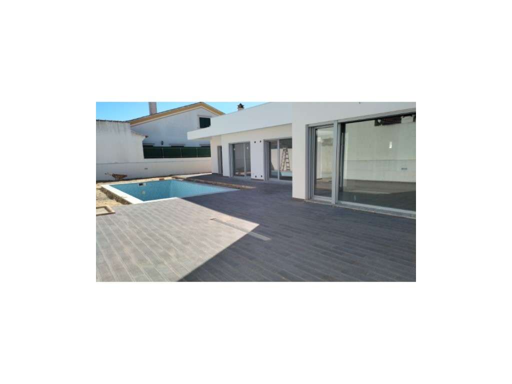 Moradia Geminada Térrea T4 com Piscina - Azeitão **OFERTA DA ESCRIT... - Grande imagem: 2/56