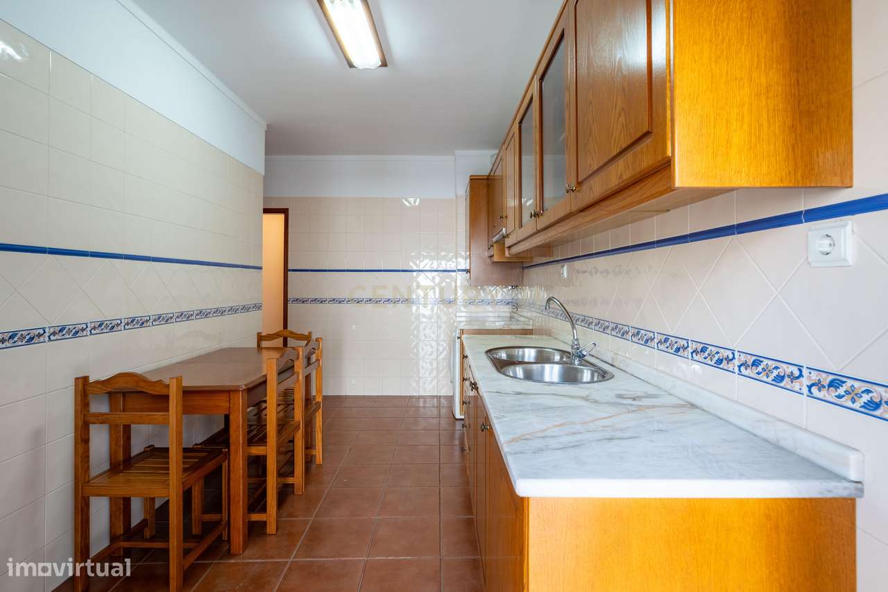 Moderno T1 em Lousã, quase novo e pronto a habitar-14
