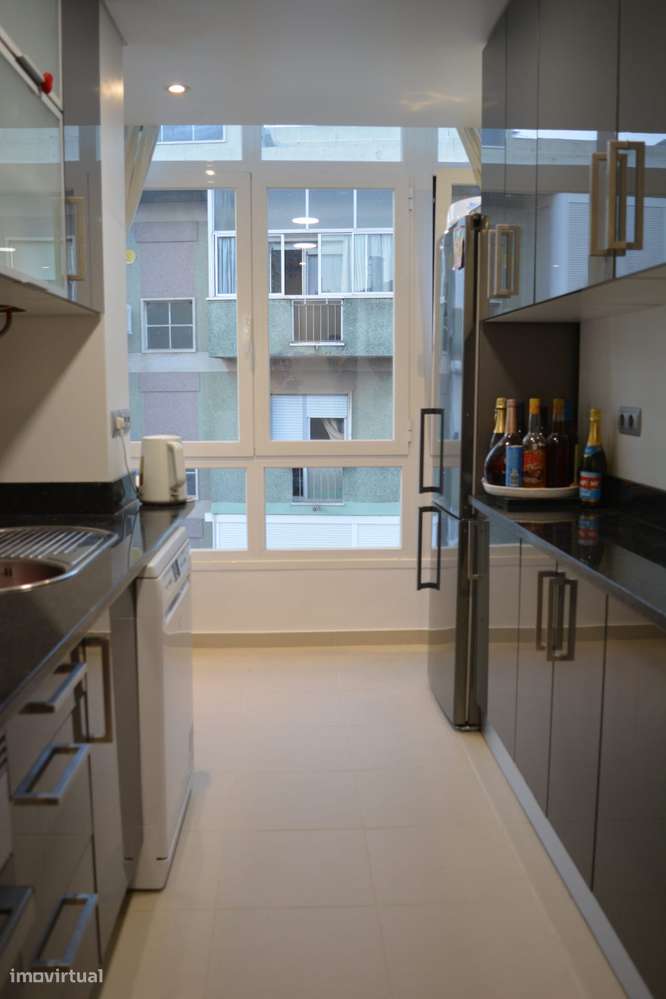 T1 bem remodelado excelente localização para viver ou investir - Grande imagem: 5/10