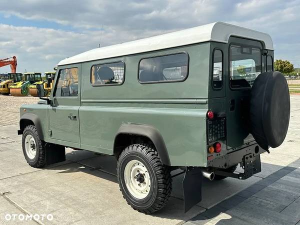 Land Rover Defender 110 2.4 TD4 S - 8