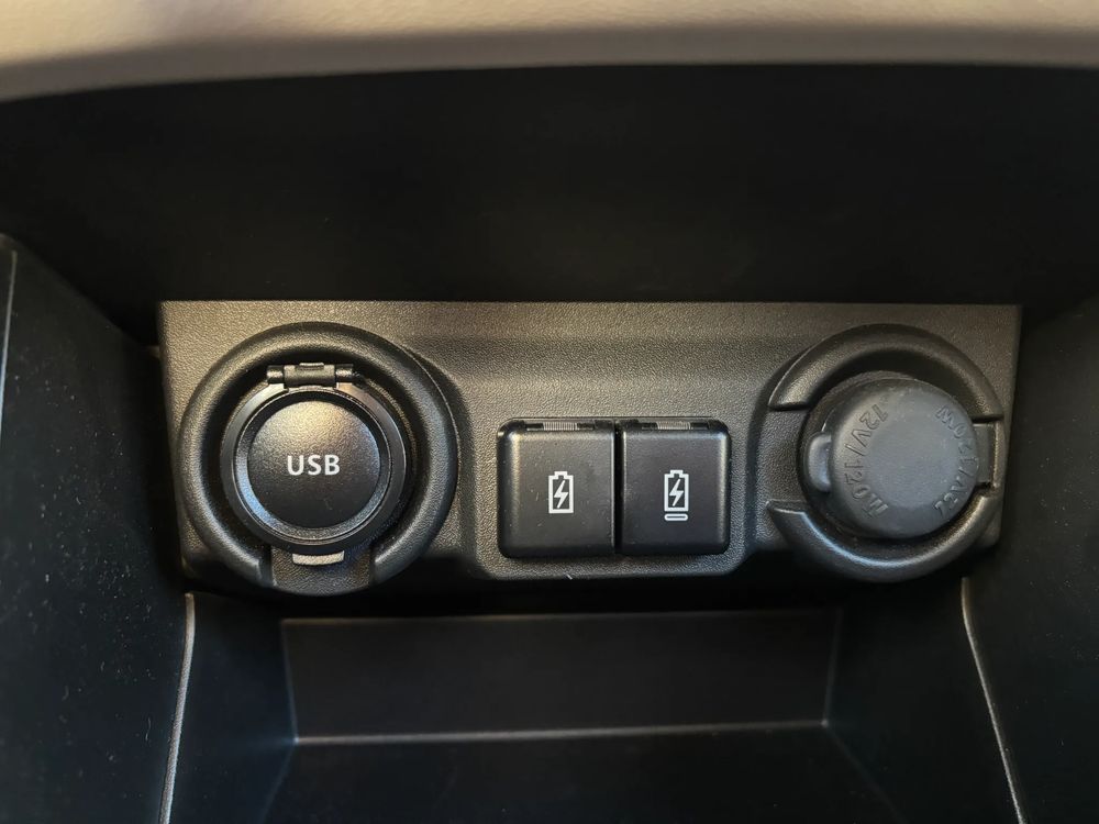 Suzuki Swift DualJet mild Hybrid 2WD 5MT Premium Plus