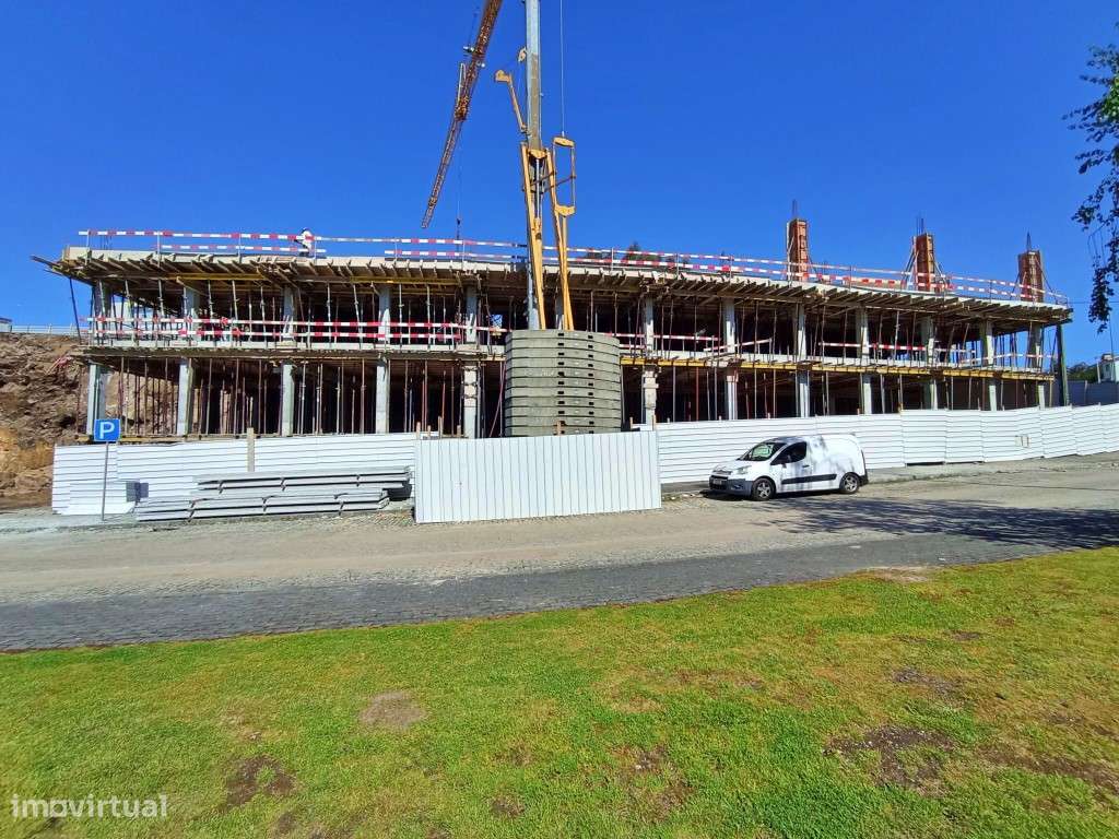 Moradias T3 condomínio fechado com piscina - Grande imagem: 5/11