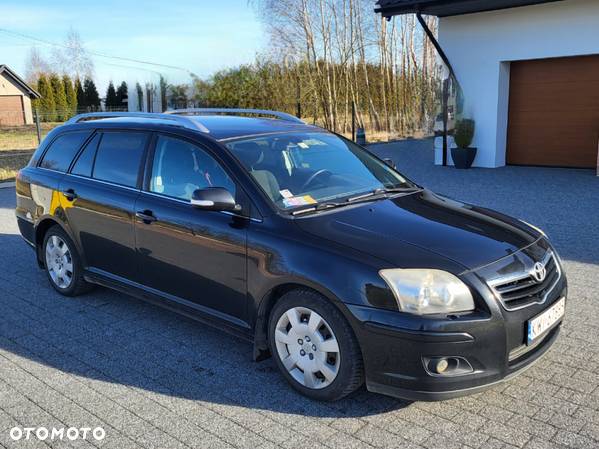 Toyota Avensis 2.0 VVT-i Prestige Gold - 1