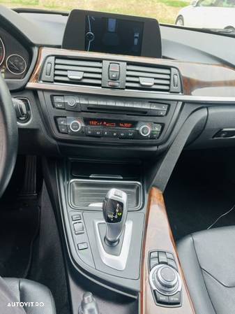 BMW Seria 3 320d Touring Aut. Efficient Dynamics Edition - 8