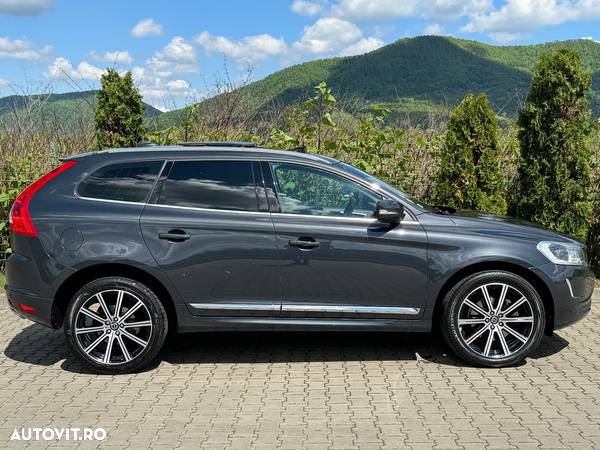 Volvo XC 60 D5 AWD Aut. Summum - 22