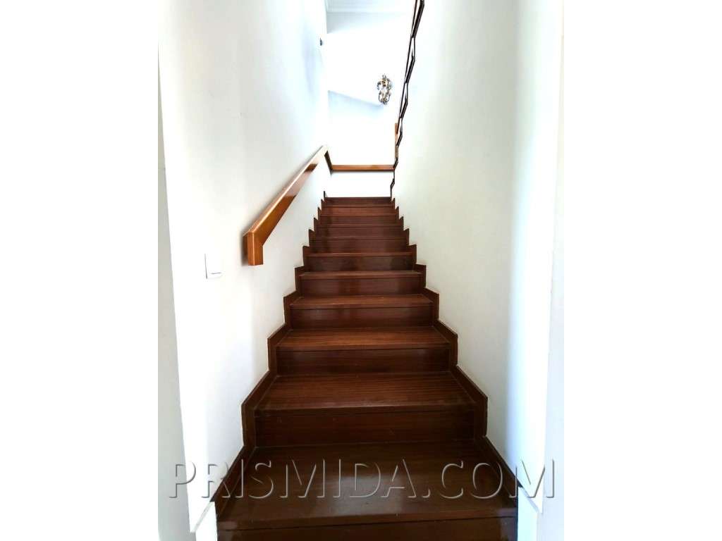 Duplex T4+office Renovado | Bi-Familiar | Terraço c/Churrasqueira-27