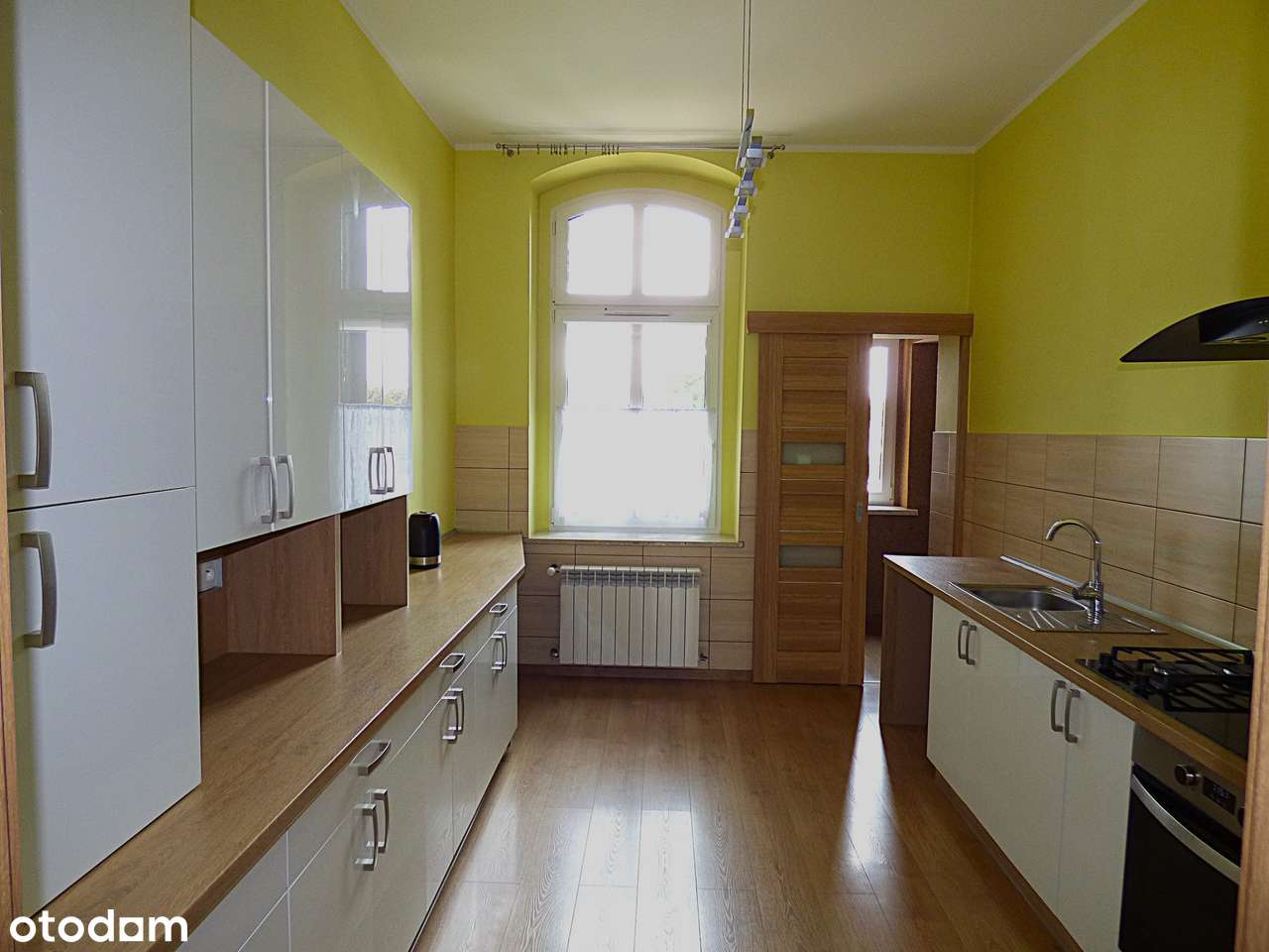 Trzy pokoje z garażem i ogródkiem w centrum of. 2518M NOWA CENA!-5