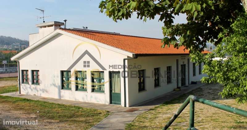 MORADIAS GEMINADAS EM CONDOMÍNIO FECHADO-22