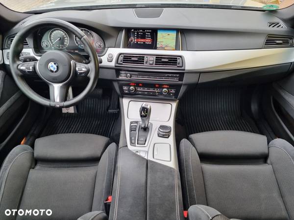 BMW Seria 5 520d xDrive Touring M Sport Edition - 17