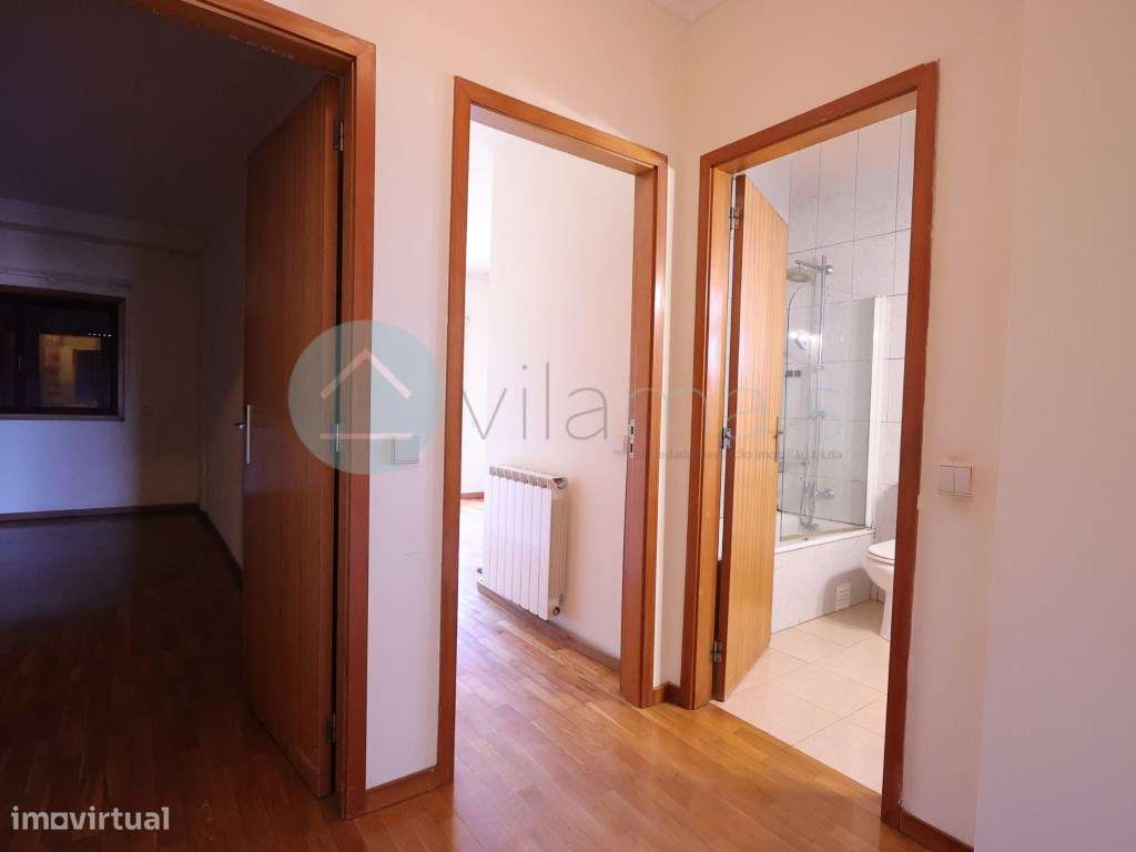 Apartamento T2 com garagem e arrumos - Rua Campo da Cana, Valongo-5