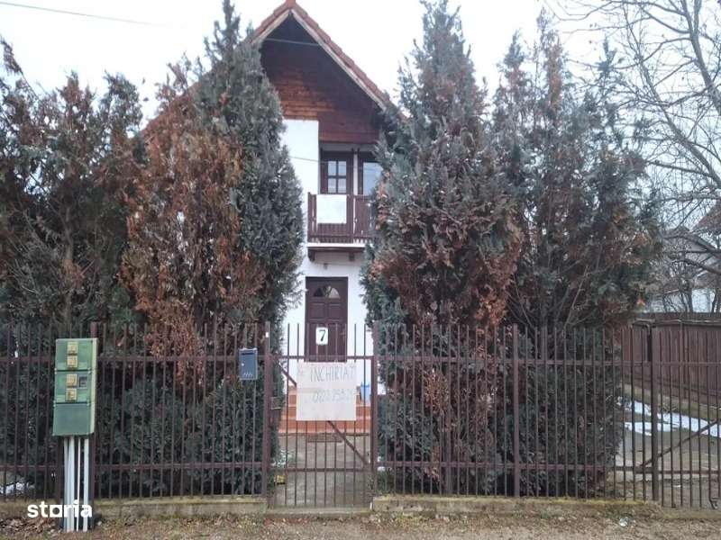 Casă cu 3 camere + curte 700mp - Strada Dorin Teodorescu - Imagine principală: 1/5