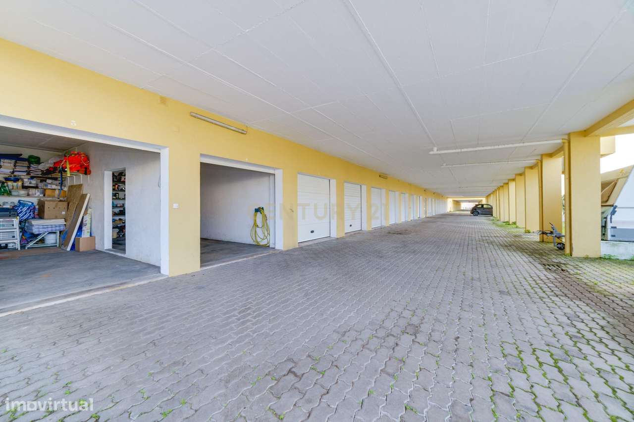 Espaçosa Moradia T3 em Quinta do Anjo, Palmela-28