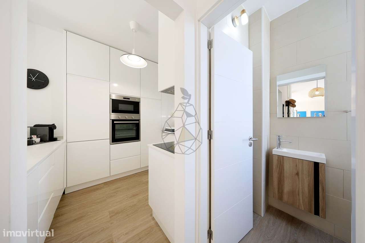 Apartamento com 2 Quartos Mobilado e Equipado com estacionamento priva - Grande imagem: 5/36