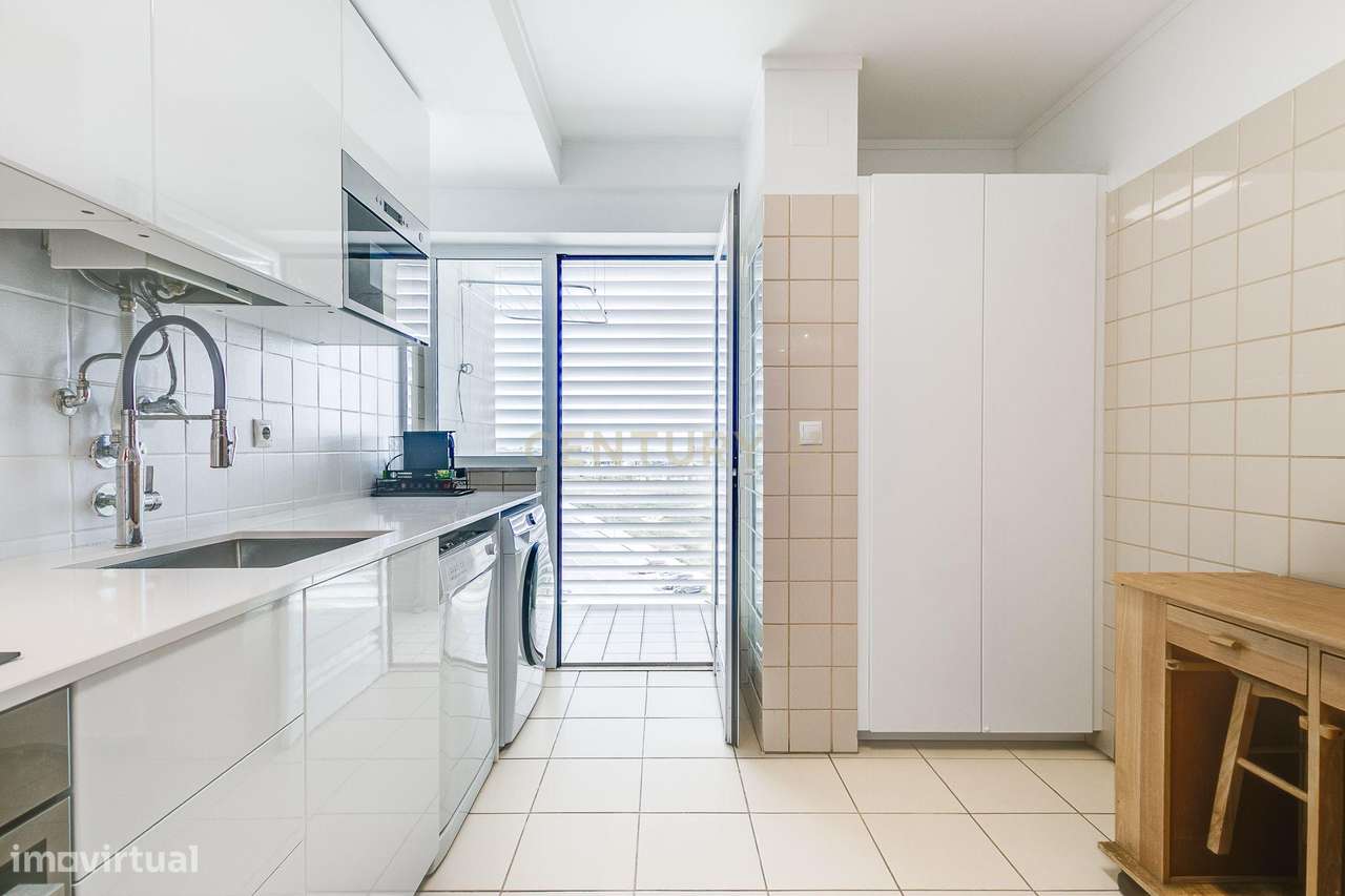 Fantástico T2 Alta de Lisboa-10