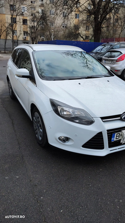 Ford Focus 2.0 TDCi DPF Powershift Titanium - 3