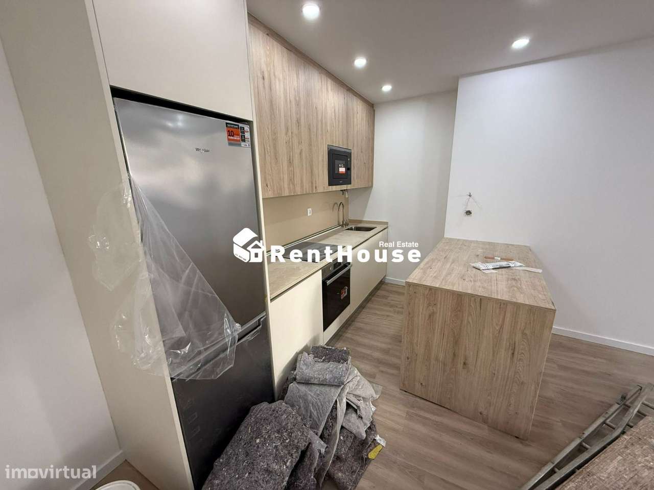 T1 NOVO | Praça dos táxis - Grande imagem: 4/12