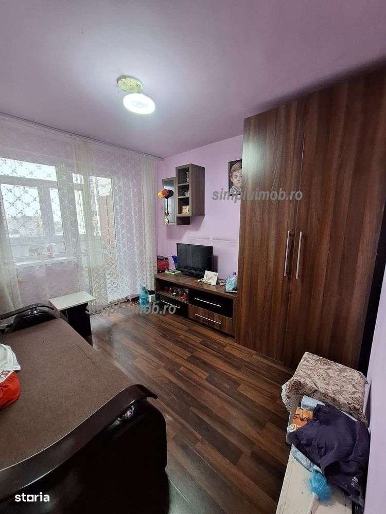 Metrou 1 Decembrie 2 Camere