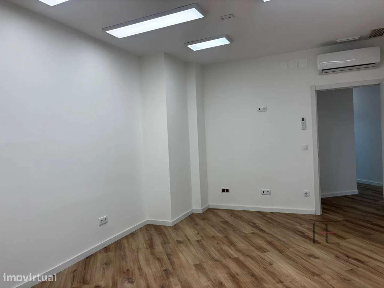 Loja, Porto, Vila Nova de Gaia-11