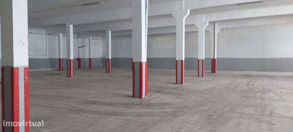 Armazém para arrendar no Cacém - Sintra - Grande imagem: 2/21