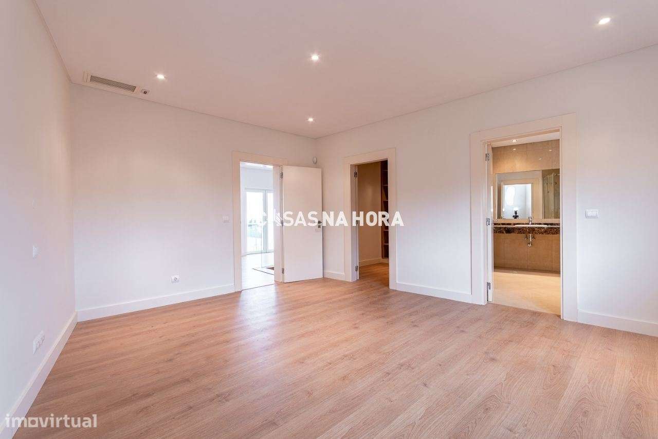 Moradia T4 no Belas Clube de Campo-15