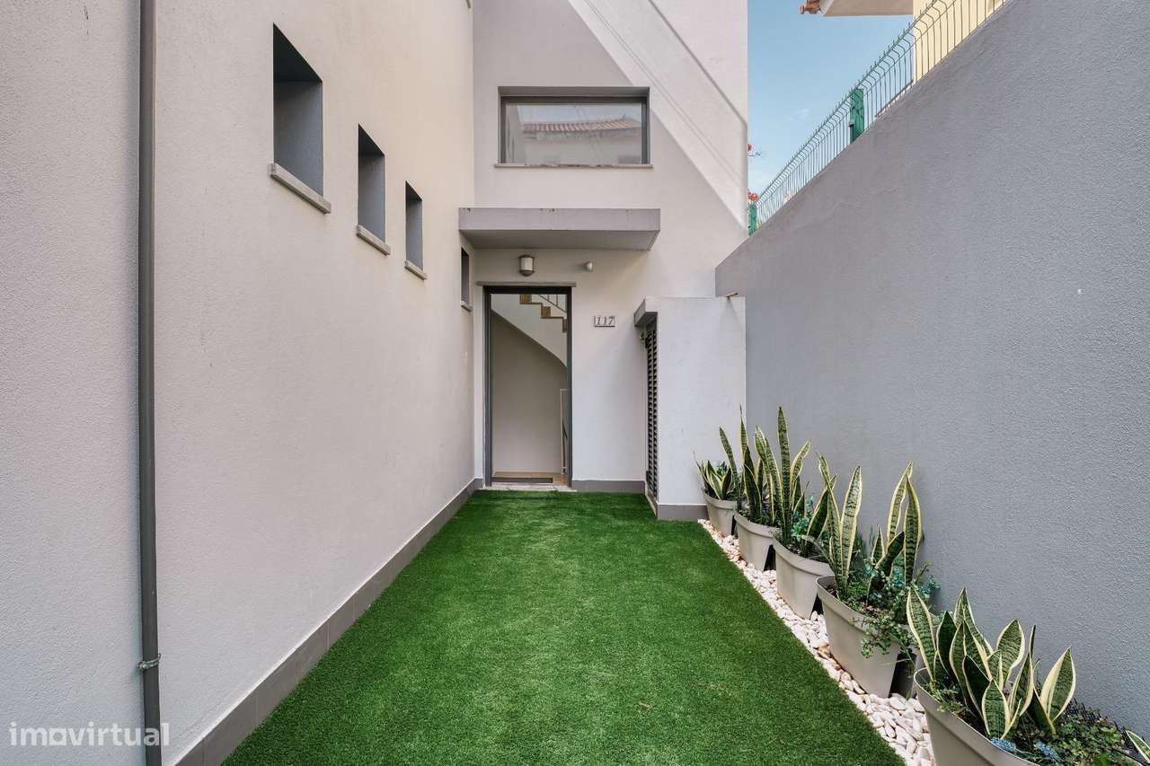 Apartamento de Luxo no Coração de Cascais | Rooftop com Vista Mar-35
