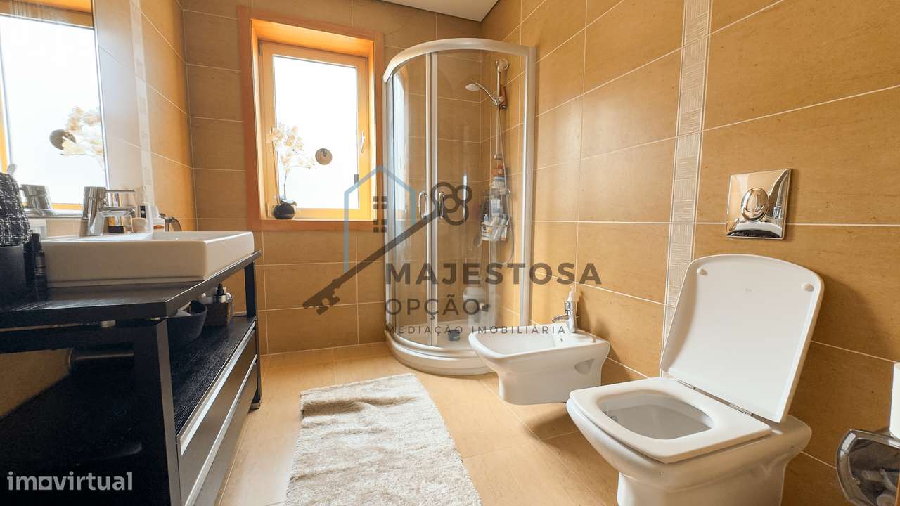 Moradia Isolada com Jardim —Abelheira, Viana do Castelo-20