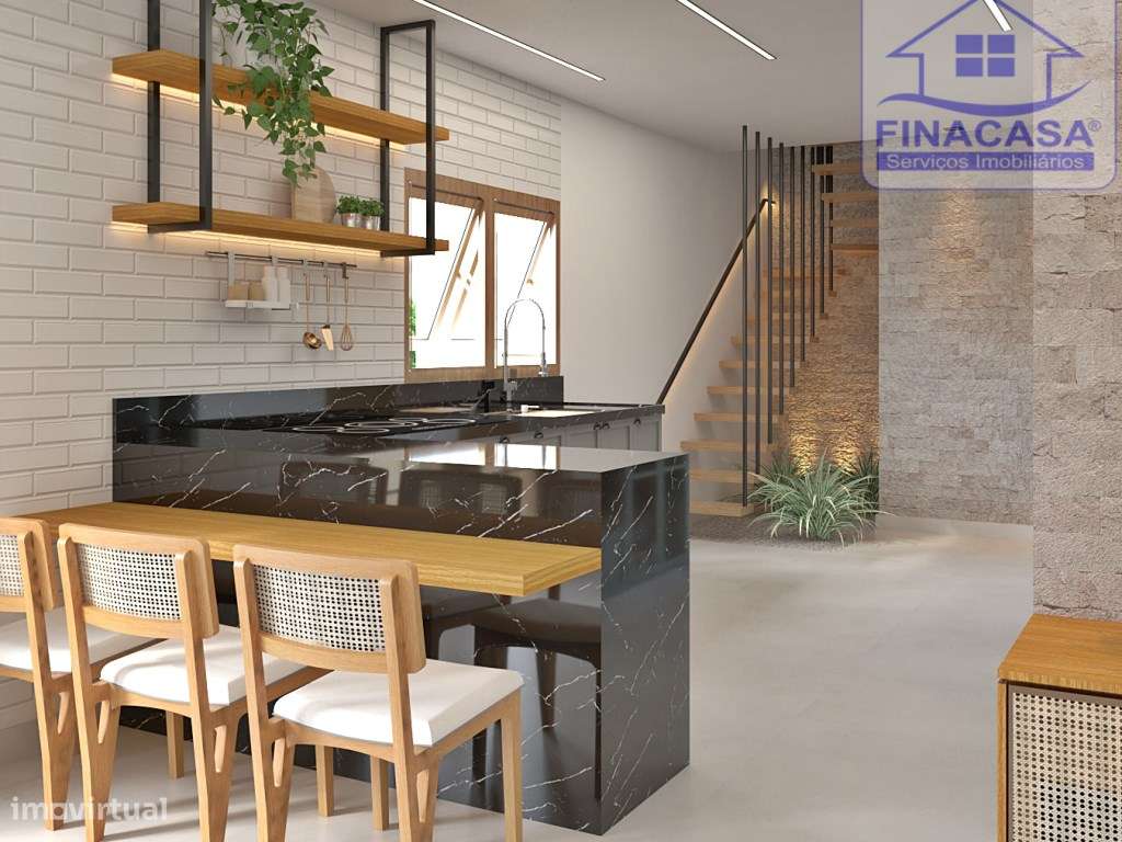 Moradia Isolada em fase de renovação/ remodelação com piscina e jar...-6