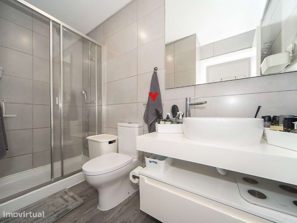 Penthouse T4 Exclusiva com Vista Rio | Terraço Privativo e Acabamen...-22