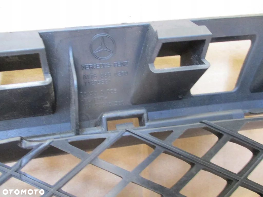 GRILL ATRAPA MERCEDES A KLASA W176 A1768880260 - 5