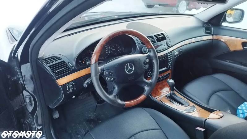 Mercedes-Benz Klasa E 220 T CDI Automatik Elegance - 7