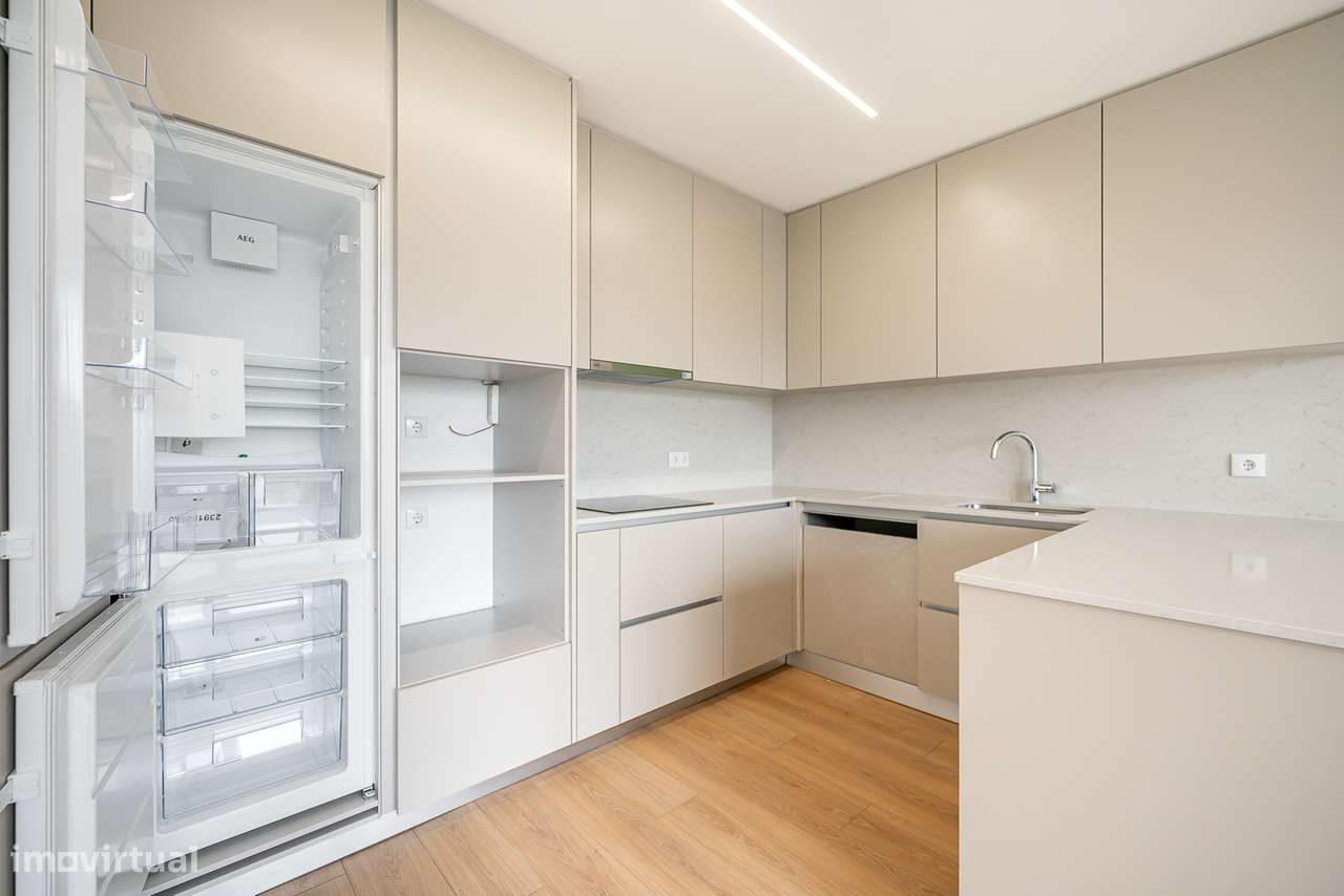 Lindíssimo Ap. 3 assoalhadas novo 2025 Grandes Varandas Churrasqueira-8